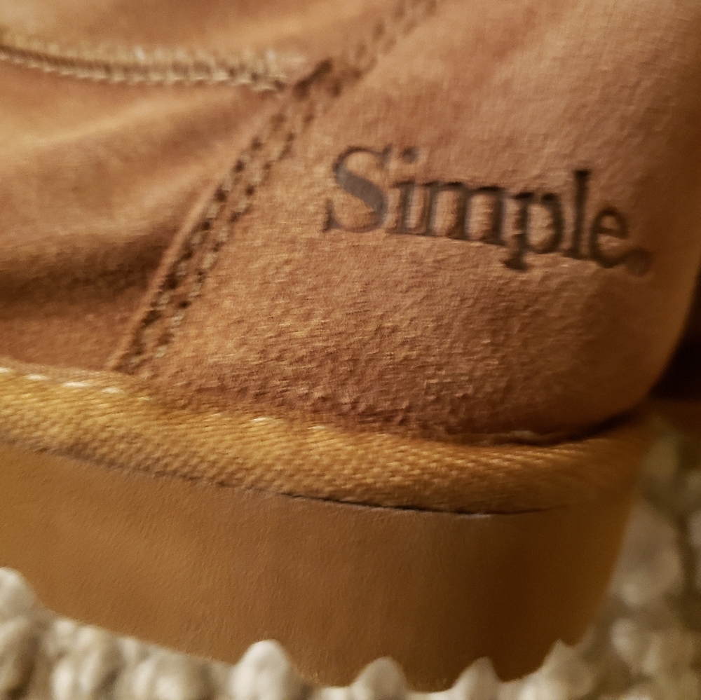 Simple Sheep Boots - Picture 2 of 3